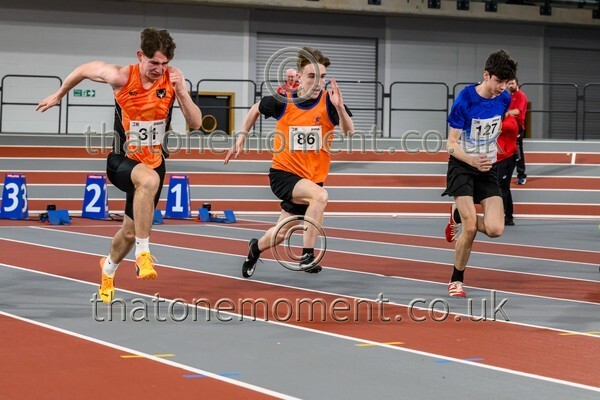 SeniorInd25-916768 - Track Male Set One