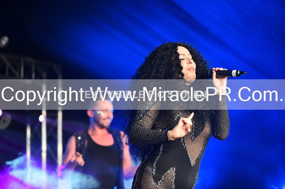 SH4_6843 - The Cher Experience