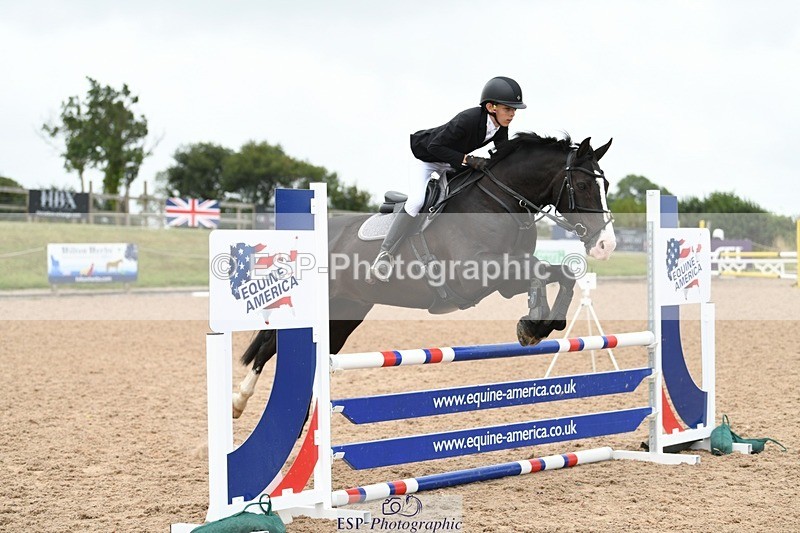 250807-111750-00575 - 90cm Round 1