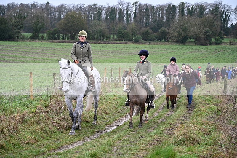 WJ7_9456 - Walk out..