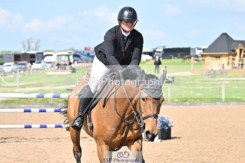 240509A-155810-03465 - Cls 12 Chard Equ Speed Derby