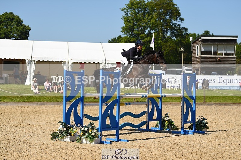 230527-153704-11583 - 485-OPPOSITION_HERALDIK_GIRL-Kirsty_Chabert-SJ