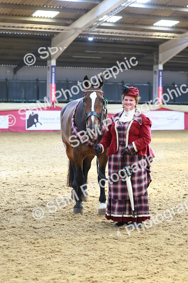 SBM_13694 - Class 104 - IH  Costume