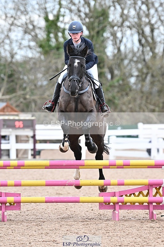 250112-094035-00763 - Cls 15 British Novice and 90cm Open