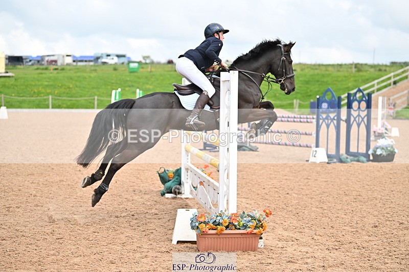 240506A-121948-08645 - Cls 5 Pony Foxhunter & 1.10m Open