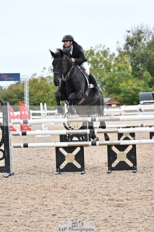 251015-153531-00924 - Cls 6 Foxhunter and 1.20m Open