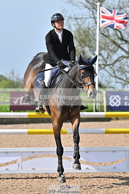 240509A-101340-00805 - Cls 8 Foxhunter