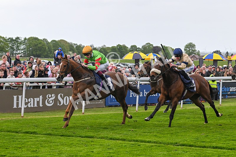 050525-Race 2-Hundred Caps-4265 - Race 2