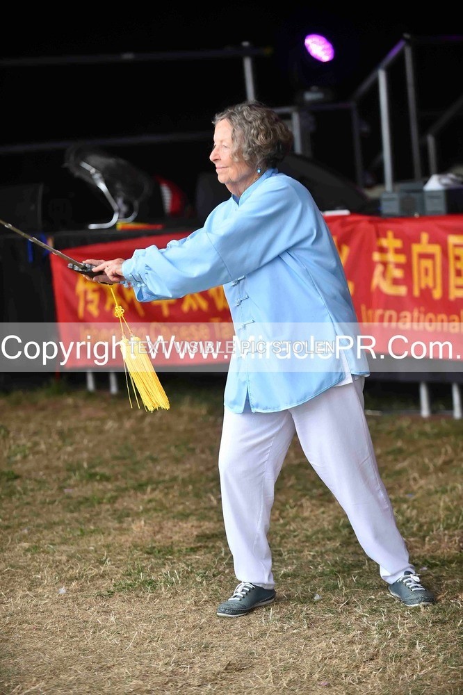 SH4_1502 - Tai Chi with Lisa Kay.