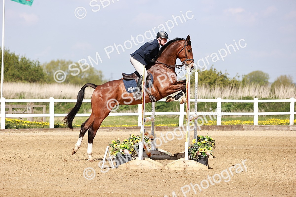  - Class 23 - Senior 1.05m