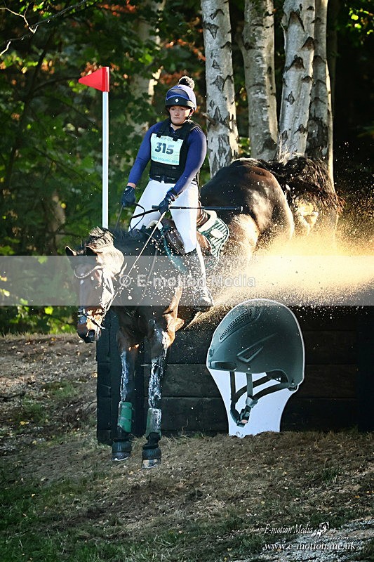 XC 031026 267a - Equestrian