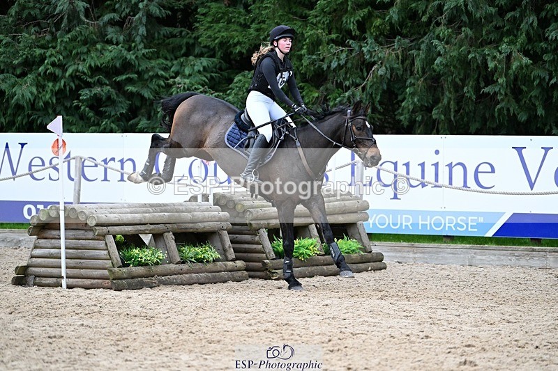 241116-144524-02143 - Cls 3 90-95cm