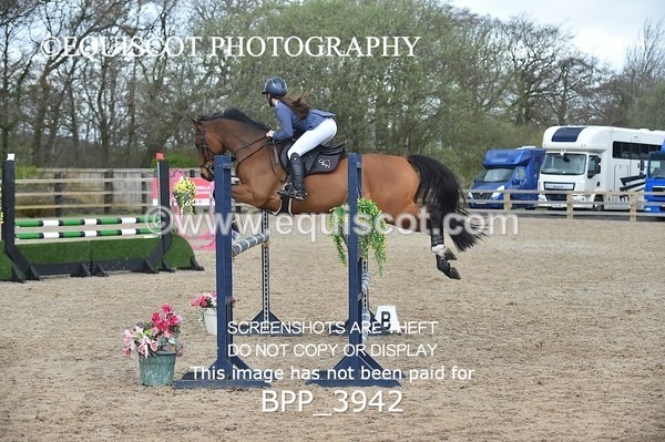 BPP_3942 - CLASS 4 Senior Newcomers/ 1.10m Open