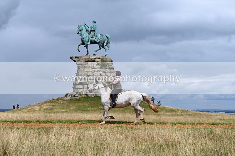 DSC_7981 - Time at Statue 13:16 to 13:52