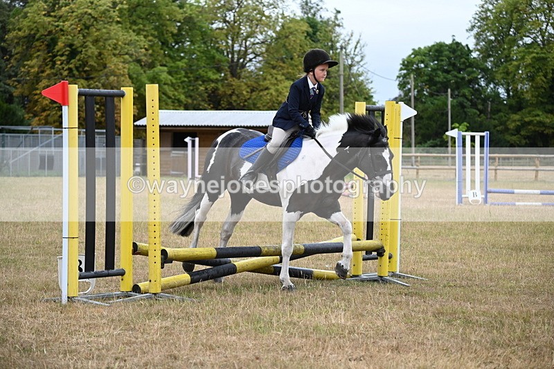 WJ6_9386 - Class 12 Minimus Jumping 45cm