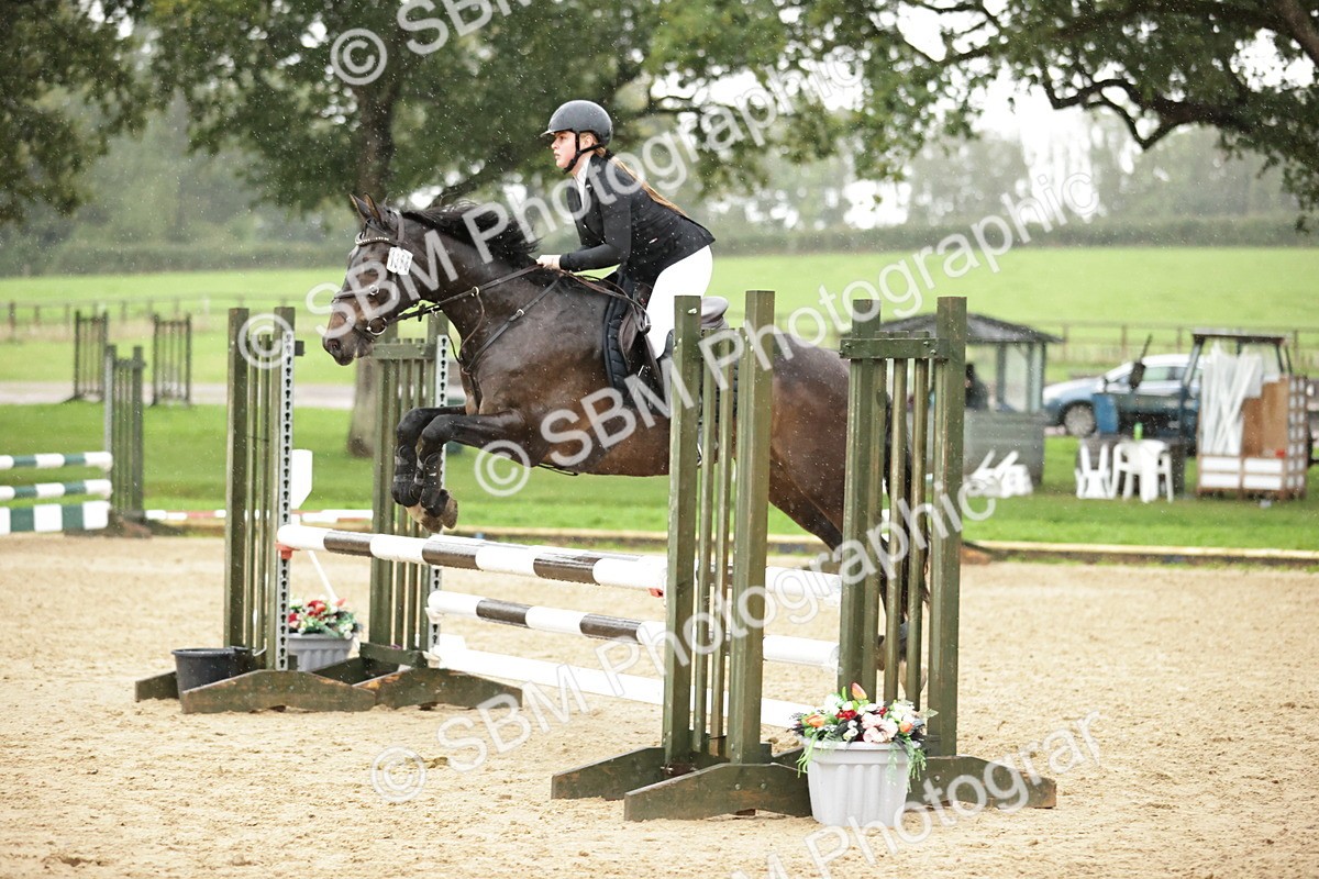 SBM_33158_J38 Senior Horse and Pony 80cm Championship - Dolcie Mae Ivison