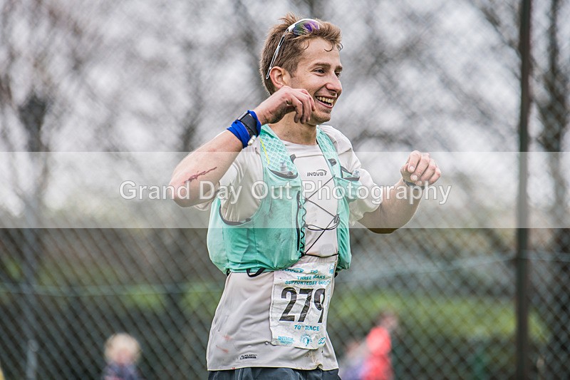 3 Peaks Finish-26 - The 3 Peaks Race Saturday 26th April 2025 - The Finish