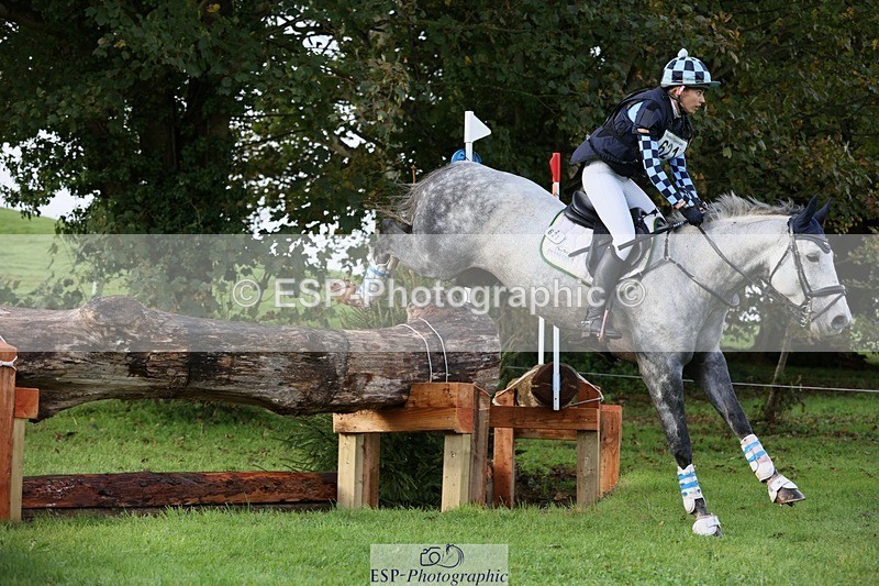 231021-092854-13120 - 621-QUALITY.BLUE-Lucy.Boultbee-brooks-SC+XC