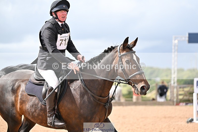 250831-135340-10175 - O-712-Simon.M.Moore