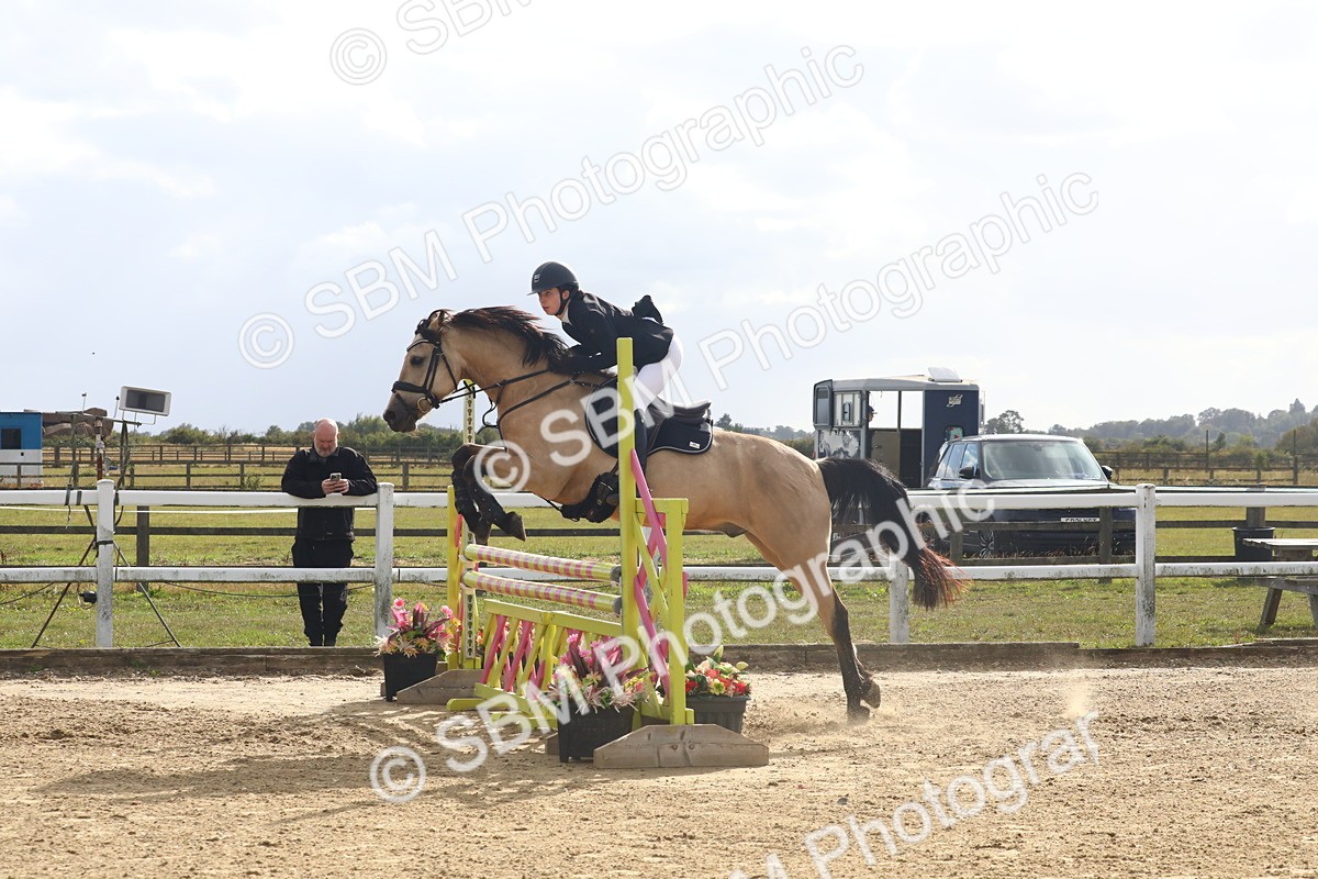 SBM_008042 - Class 12 - 90cm Champs
