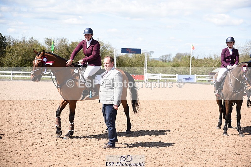 240418A-130618-03200 - Cls 37, Amateur 1.05m