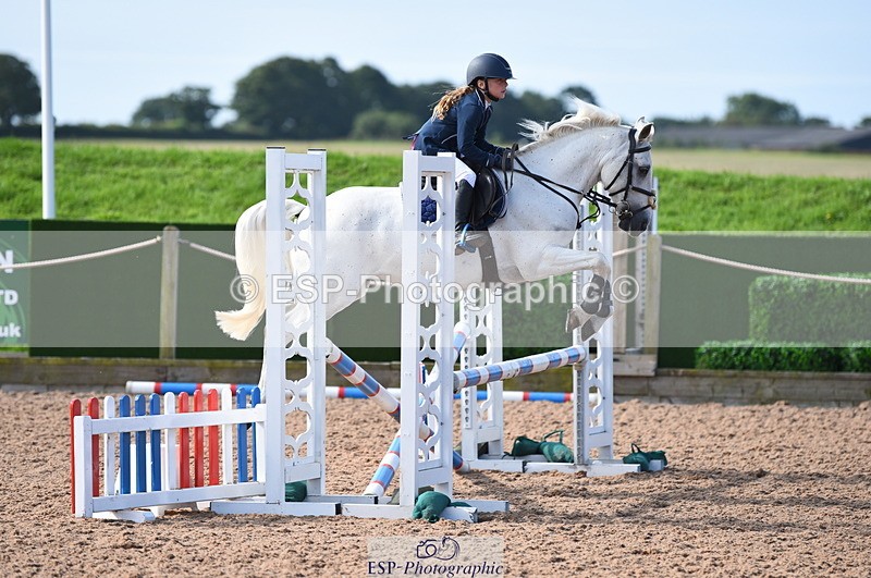 230716A-092026-01892 - Cls 32 Stepping Stones 128cm & 138cm