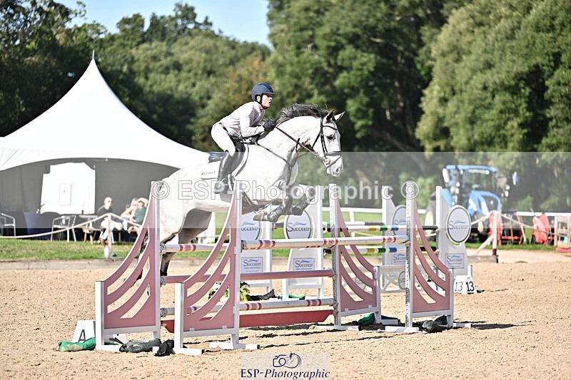 260906A-160548-04563 - Cls 24 Snr Foxhunter