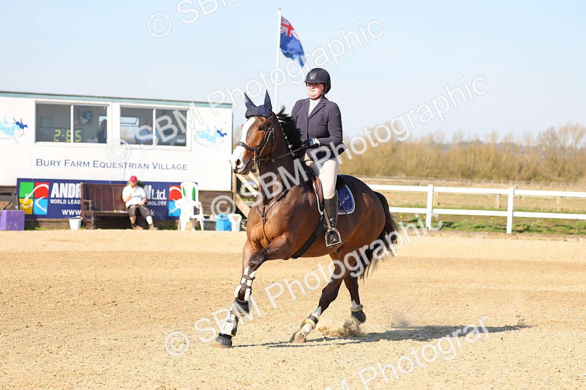 SBM_000112 - Class 1 - Clear Round