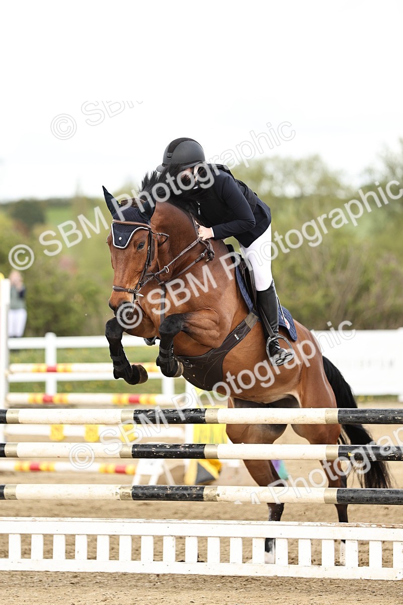 SBM_001289 - Class 4 - Senior Newcomers - 1.10m