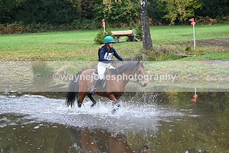 WJ7_3256 - Time 10:47 to 11:11 at the water