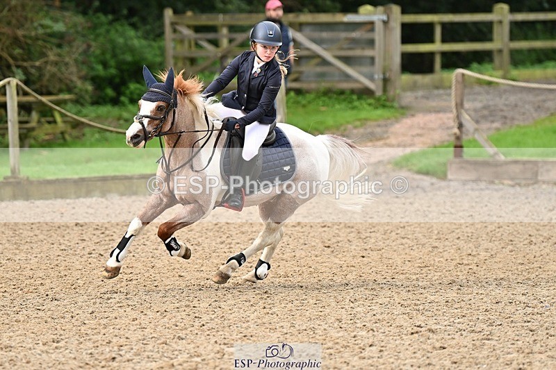 230930-094616-00109 - Cls 1 Pony Intro 70cm