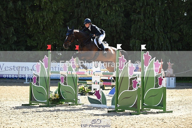 230528-101222-14827 - 265-ISAAC_NEWTON-Jess_Rimmer-SJ