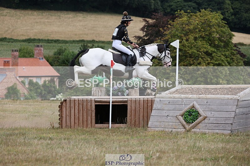 250802A-144126-05086 - F-257-Sophie.Clay-ACE