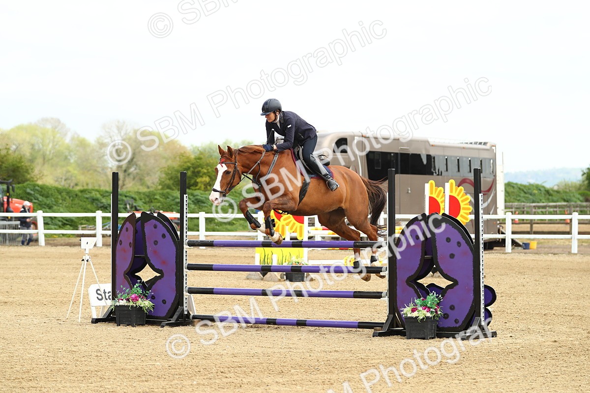 SBM_001082 - Class 4 - Senior Newcomers 1.10m