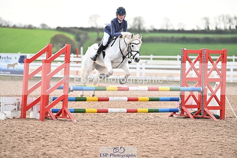 241117X-090840-03141 - Cls 05s A&B Pony Brit Nov & 80 Open