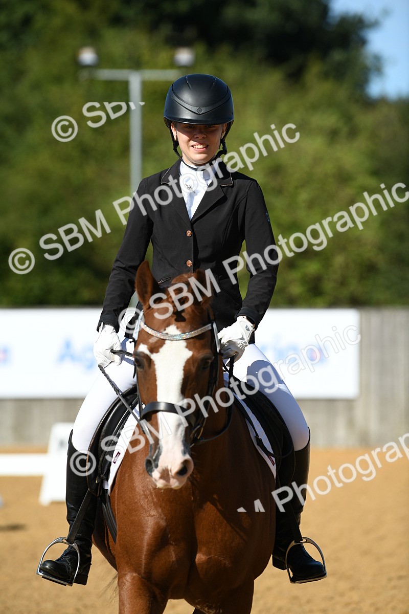 SBM_18008 - D4 - Small Tour Championship - Intro B