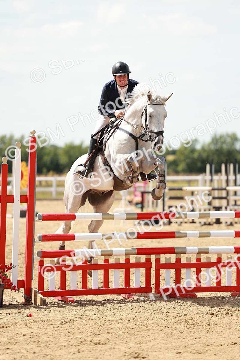 SBM_007725 - Class 3 - Senior Newcomers - 1.10m Open