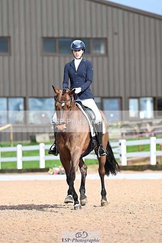 240218A-124811-07326 - 131-Lauren.Burrows-Active.Vogue