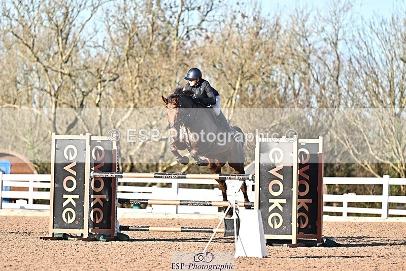 251203-135430-00745 - Cls 5 Foxhunter and 1.20m Open