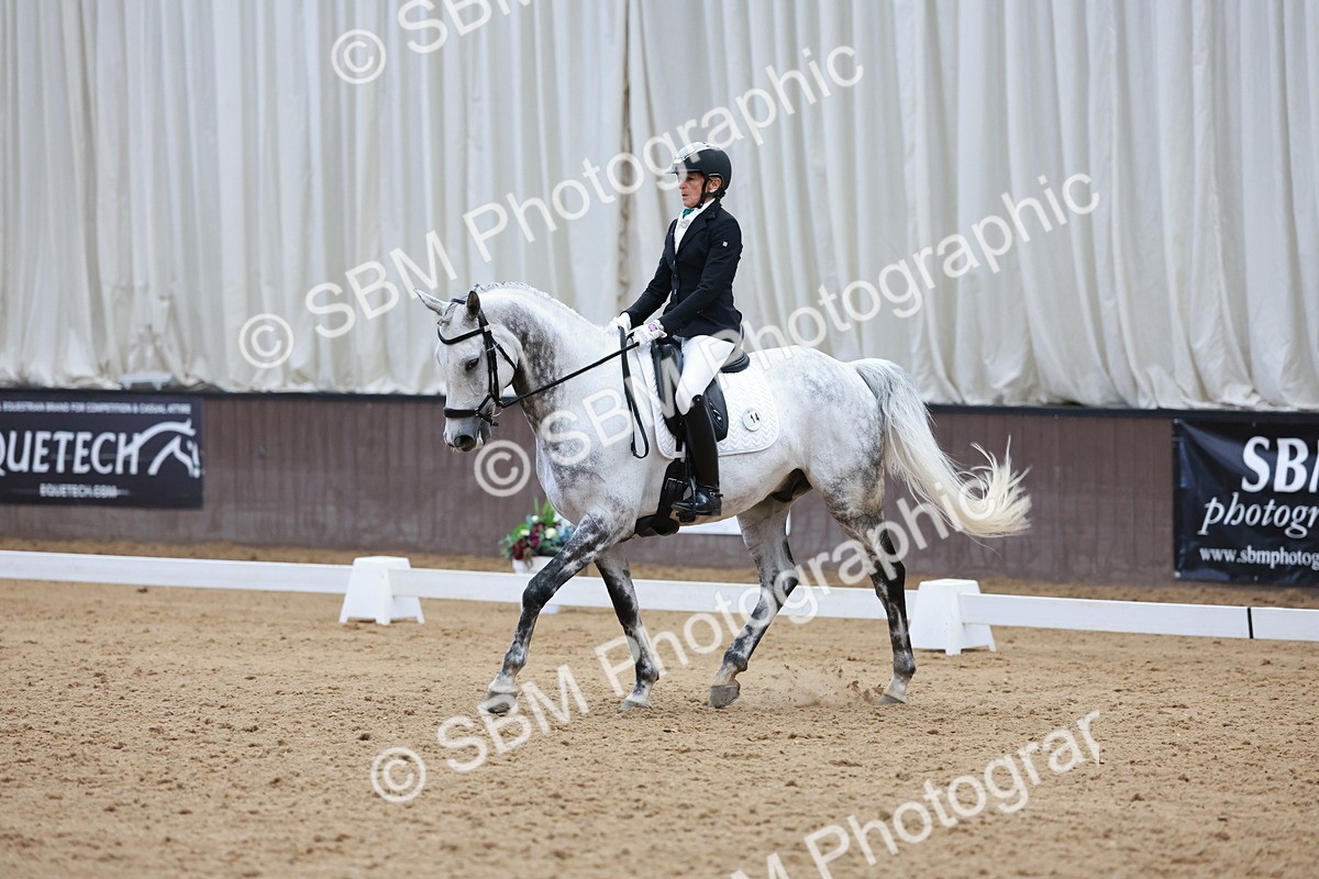 SBM_010016 - Class 6b - Novice 6 - 12.40-13.43