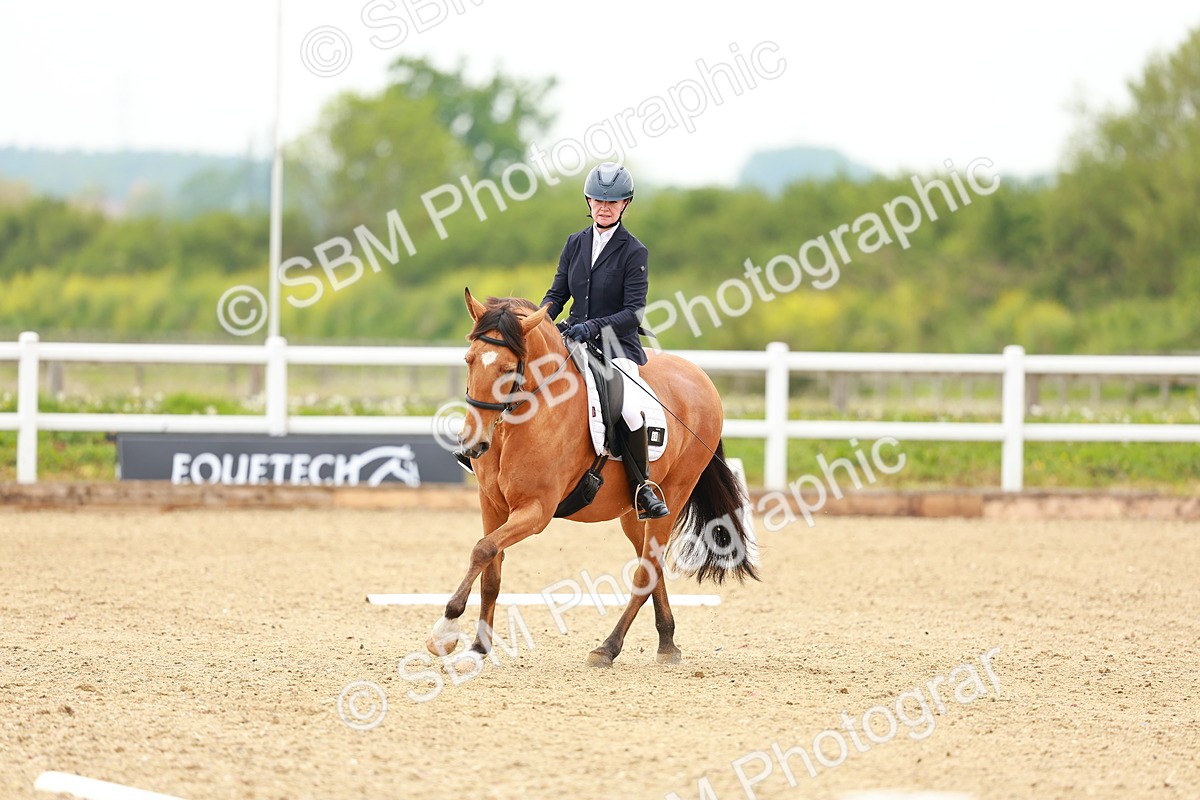 SBM_004910 - Class 15 - Novice 5