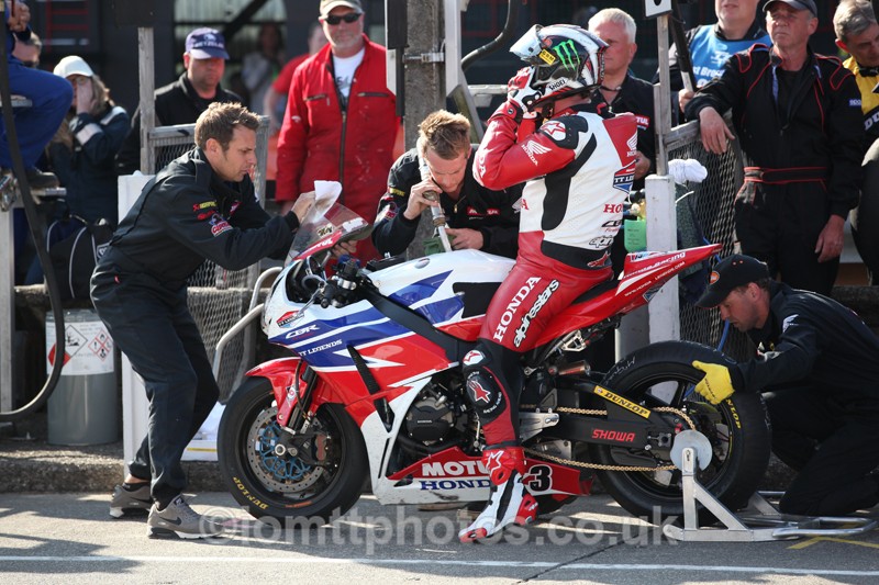 IMG_0894 - Senior TT - Start Line