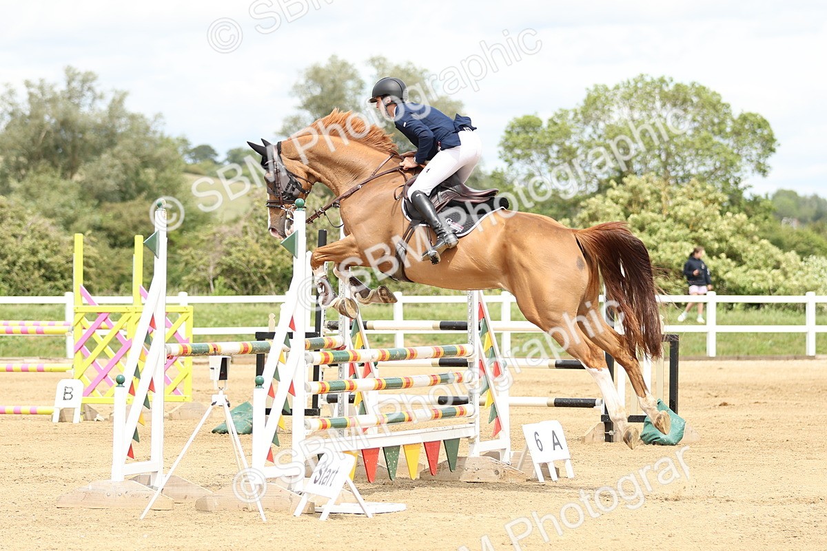 SBM_001016 - Class 4 - Senior Newcomers - 1.10m