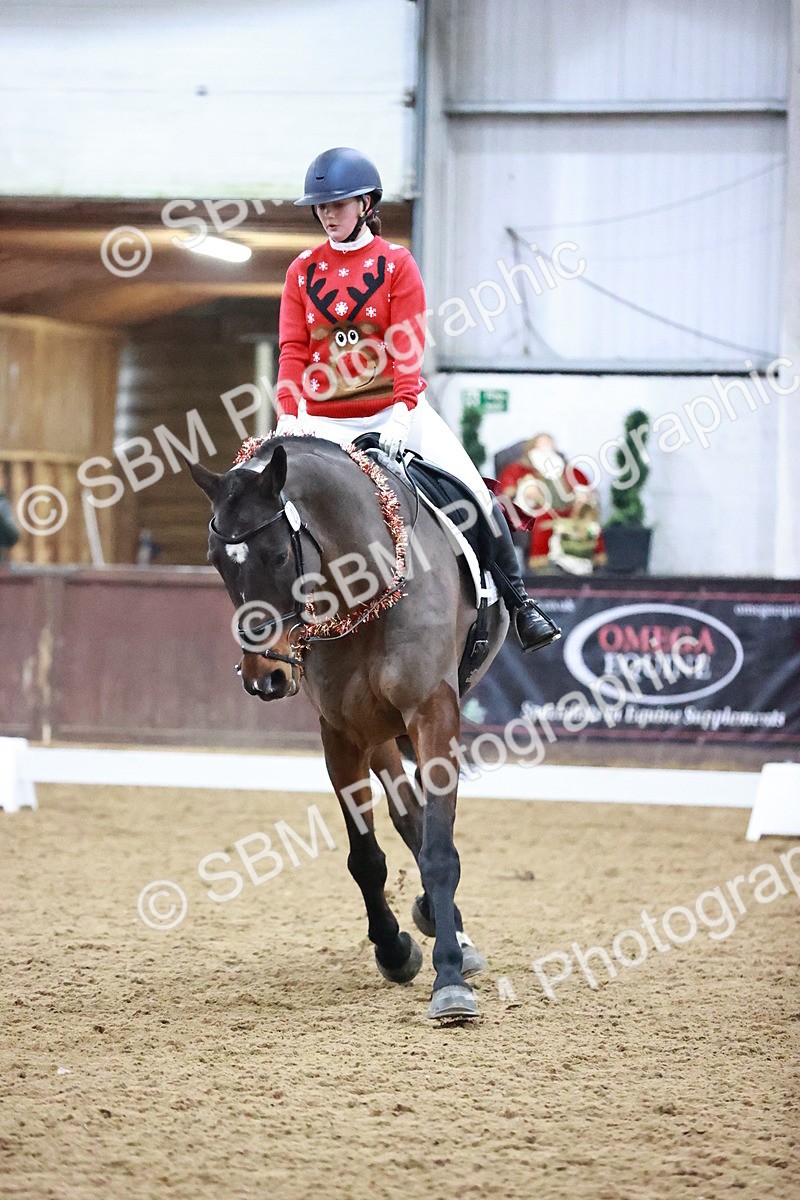 SBM_001818 - Class 9 - Novice 4