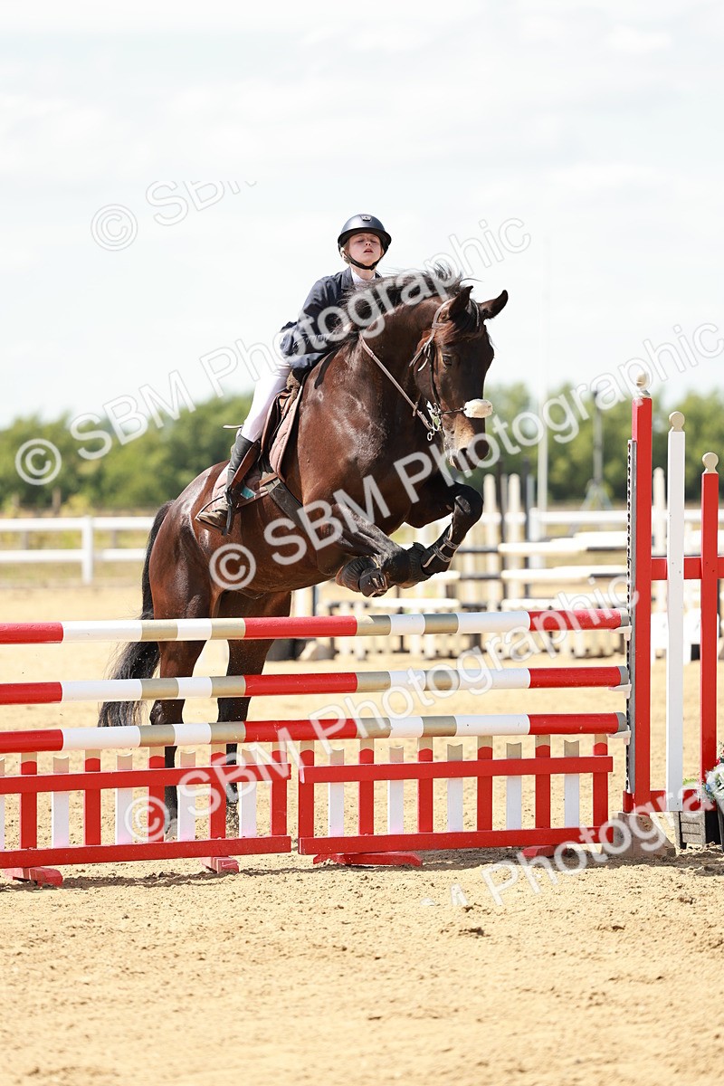 SBM_007421 - Class 3 - Senior Newcomers - 1.10m Open
