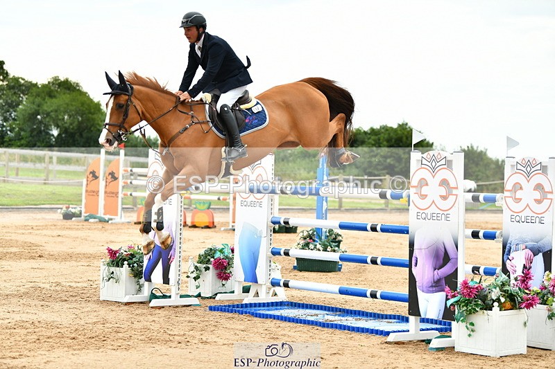 230720A-152312-03841 - Cls 9, 2 Star Big 1.40m Start to break