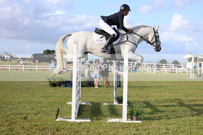 3E7A4562 - Class C1: Showjumping Senior Newcomers/1.10m open