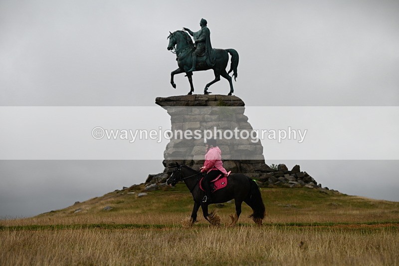 DSC_1818 - Time at Statue 12:13 to 12:32