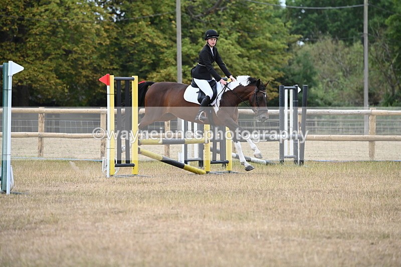 WJ6_0686 - Class 14 Intermediate Jumping 75cm