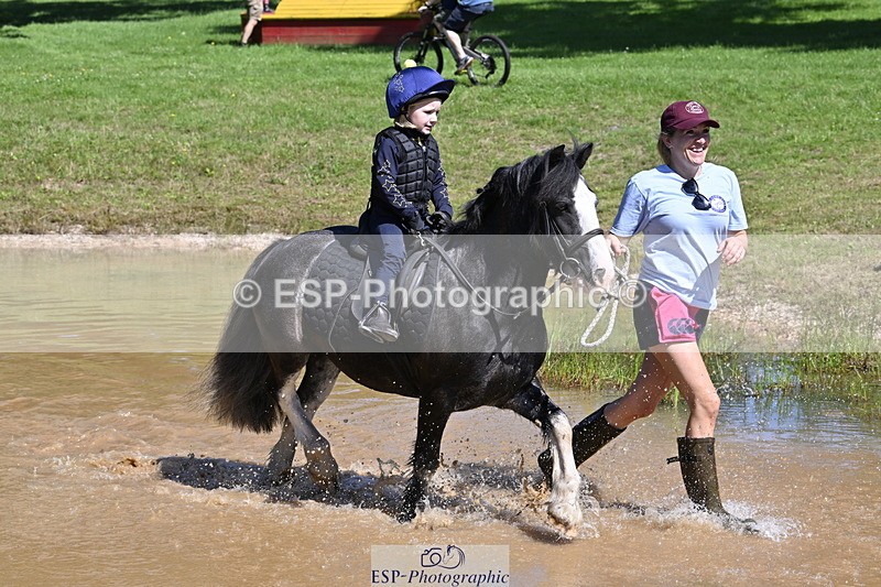 240728B-111633-01395 - Gemma's Group XC